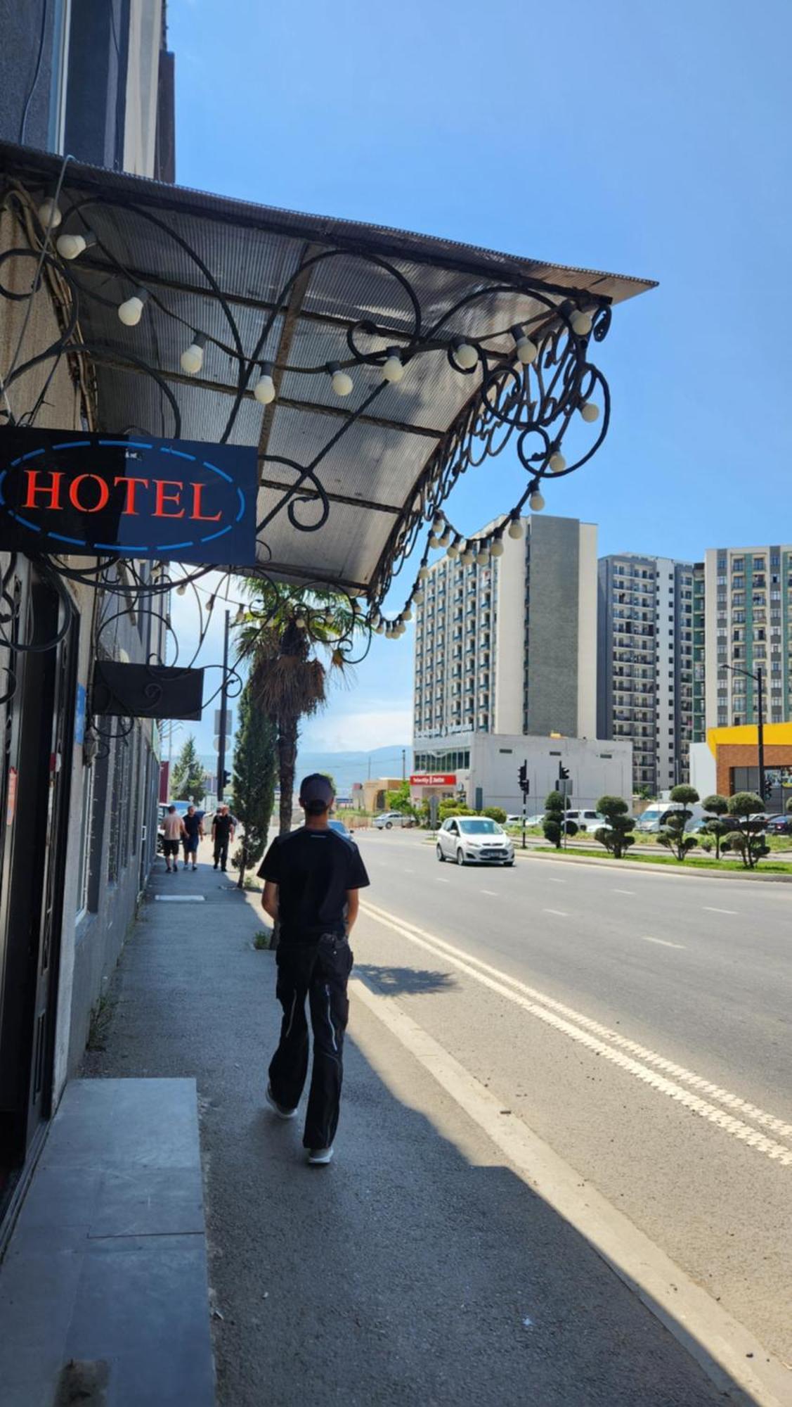 Hotel ,,Mega" تبليسي المظهر الخارجي الصورة